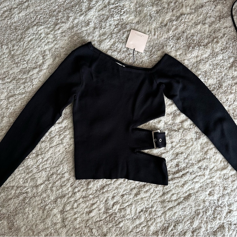 Superdown Cut-out Long Sleeve Top